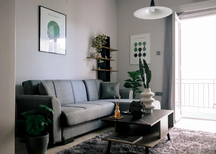 Blue Horizon Apartment *